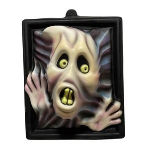 Black Light Illusions R. J. Marino 1997 3D Screaming Ghost Horror Mask Halloween